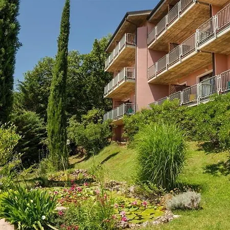 Madrigale Panoramic Lifestyle & Soulful Otel 4*
