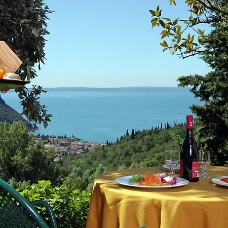 Otel Madrigale Panoramic Lifestyle & Soulful Costermano