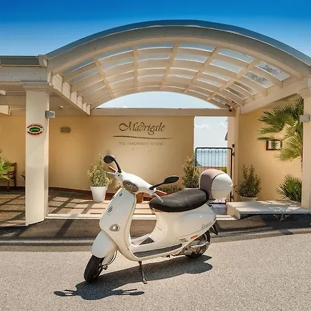 Otel Madrigale Panoramic Lifestyle & Soulful