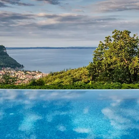 Madrigale Panoramic Lifestyle & Soulful Otel Costermano