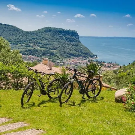 Madrigale Panoramic Lifestyle & Soulful 4* Costermano