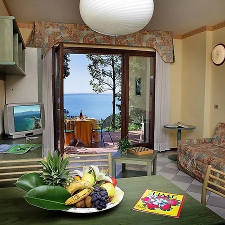 Madrigale Panoramic Lifestyle & Soulful ホテル 4*