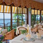 Hotel Madrigale Panoramic Lifestyle & Soulful Costermano