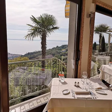 Hotel Madrigale Panoramic Lifestyle & Soulful Hotel Costermano