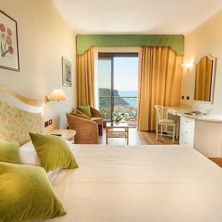 Madrigale Panoramic Lifestyle & Soulful Hotel Costermano