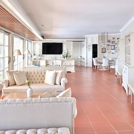 Madrigale Panoramic Lifestyle & Soulful Hotel