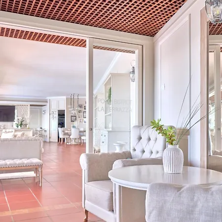 Отель Madrigale Panoramic Lifestyle & Soulful Костермано