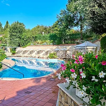 Madrigale Panoramic Lifestyle & Soulful Hotel Costermano