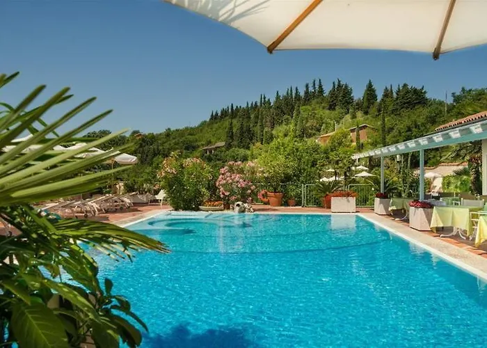 Отель Madrigale Panoramic Lifestyle & Soulful Костермано