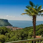 Madrigale Panoramic Lifestyle & Soulful