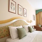 Madrigale Panoramic Lifestyle & Soulful コステロマーノ