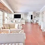Madrigale Panoramic Lifestyle & Soulful