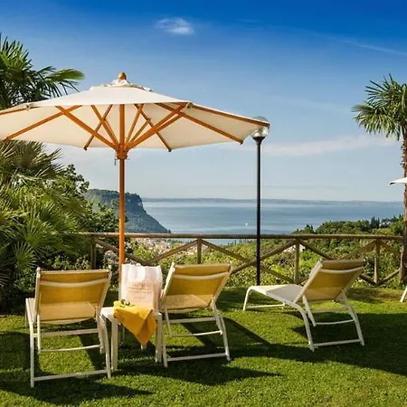Madrigale Panoramic Lifestyle & Soulful 4* 코스테르마노
