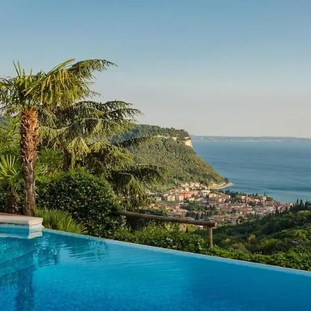 Madrigale Panoramic Lifestyle & Soulful Costermano