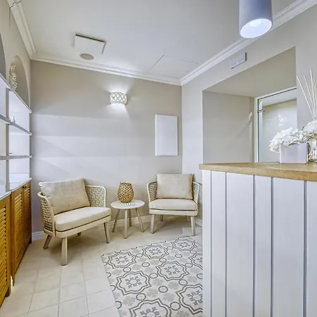 Madrigale Panoramic Lifestyle & Soulful Hotel Costermano