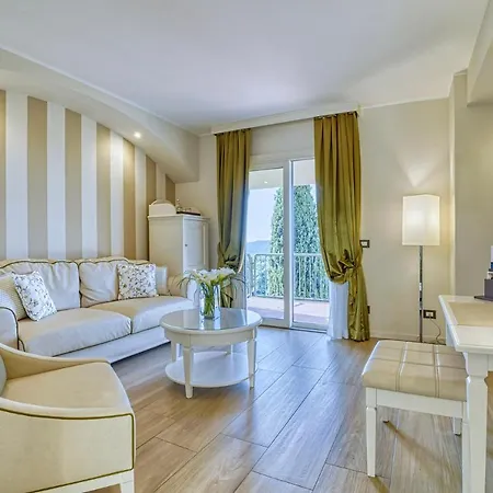 Madrigale Panoramic Lifestyle & Soulful Hotel Costermano