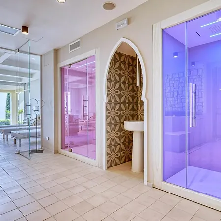 Hotel Madrigale Panoramic Lifestyle & Soulful 4*