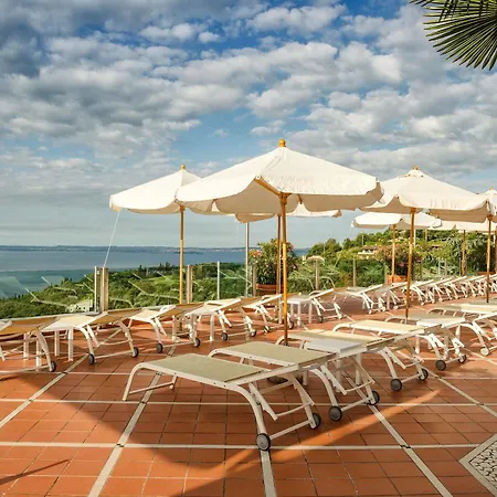 Madrigale Panoramic Lifestyle & Soulful Costermano